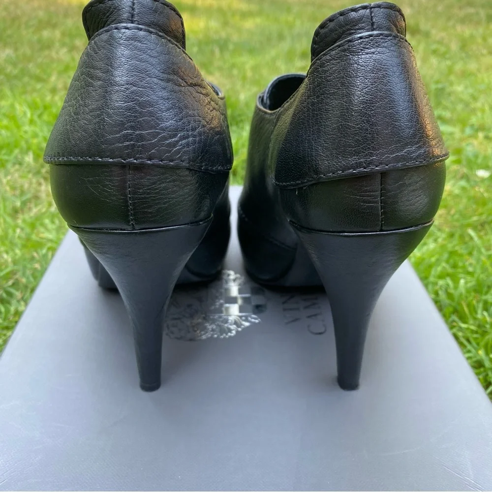 Vince Camuto Pernot Black Leather Booties size 7M - Picture 5 of 10